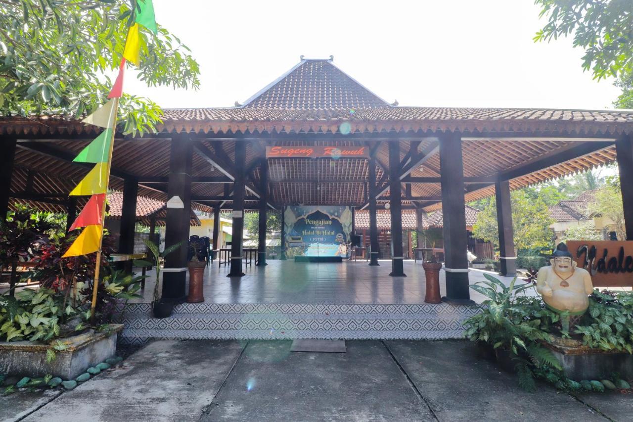 Hotel Omah Rohadi Syariah By Ndalem Beong Magelang Exterior foto